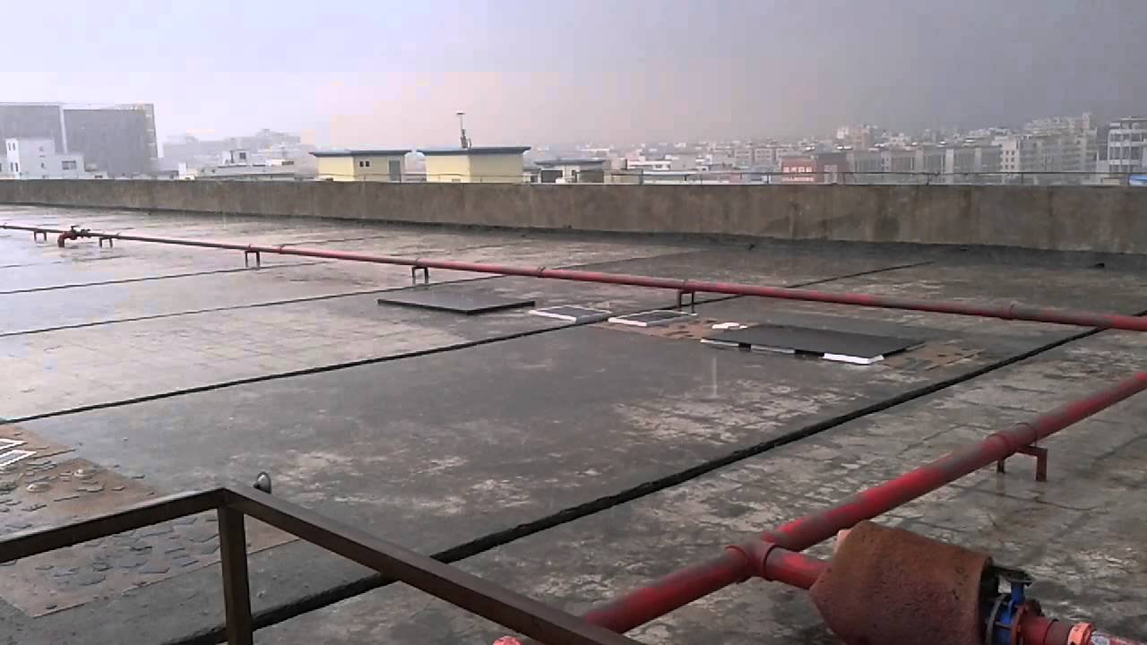 can solar panels get wet