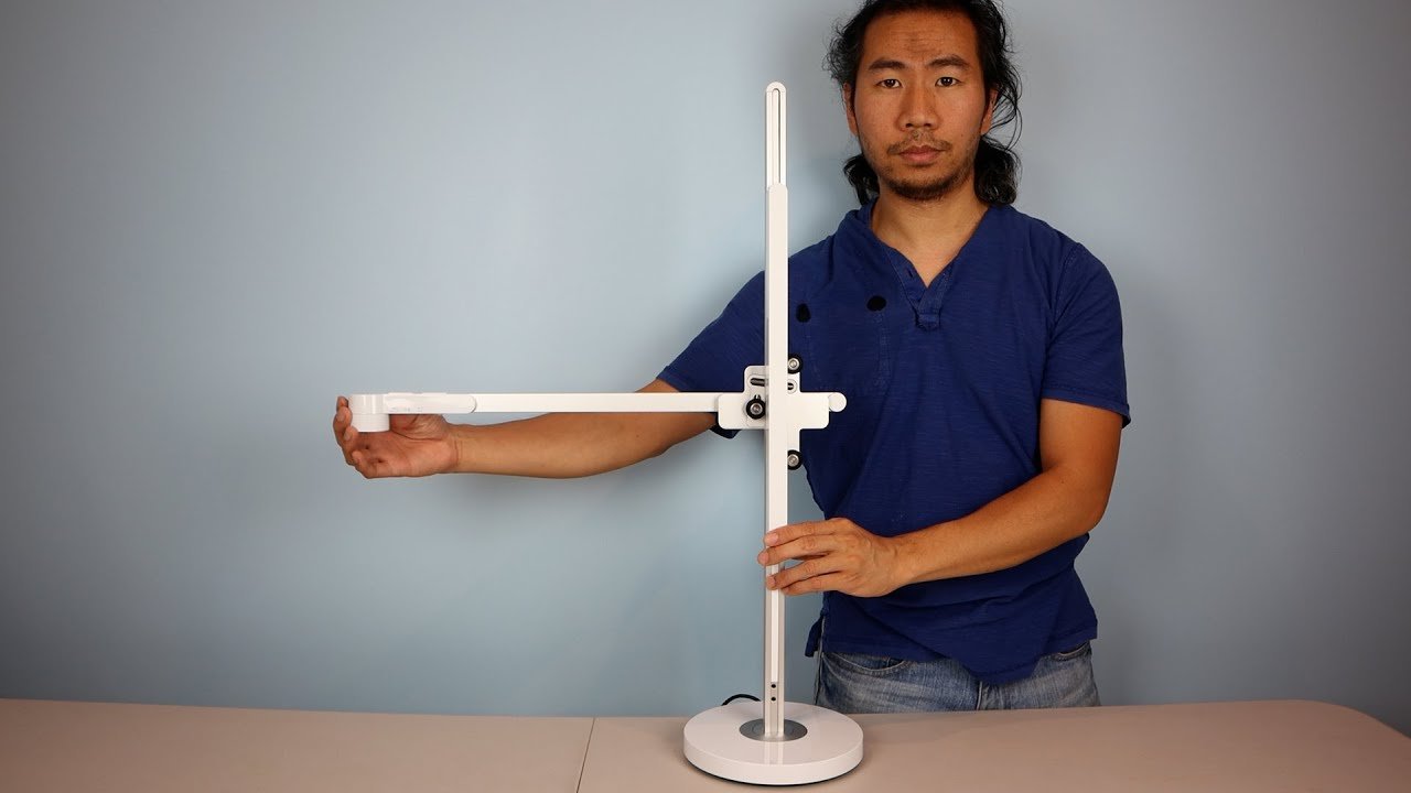 do solar panels charge from artificial light