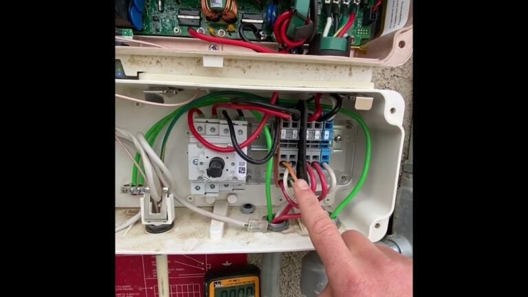 solar inverter indicator lights