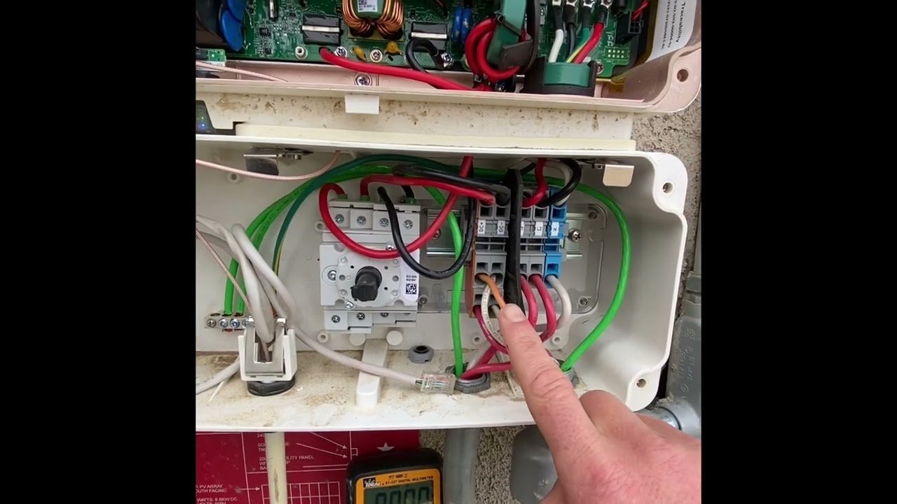 solar inverter indicator lights